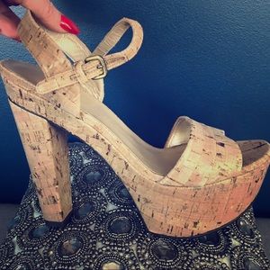 Stuart Weitzman “Once” platform sandals 👡